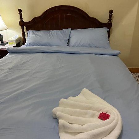 Janessa'S Dwellery Bed & Breakfast Port Vila Exterior foto